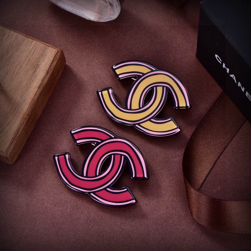 Chanel Brooch 05yxs130